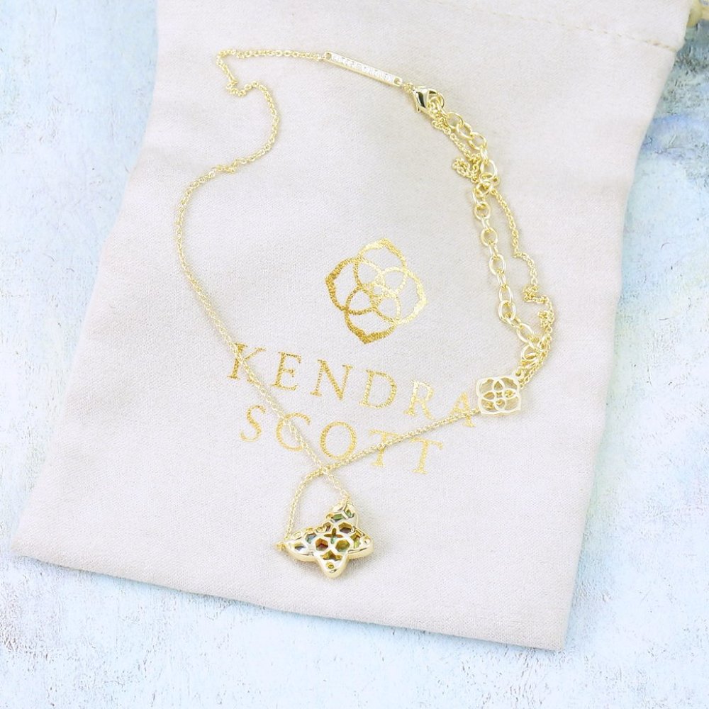 Kendra Scott Lillia Butterfly Lilac Abalone Necklace Gold Plated - Picture 5 of 7